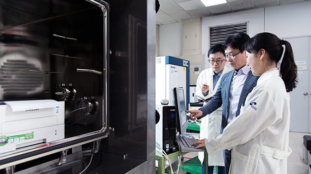 This image explain management of hazardous substances in products.